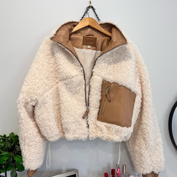 Bomber jacket - Picture 1 of 3